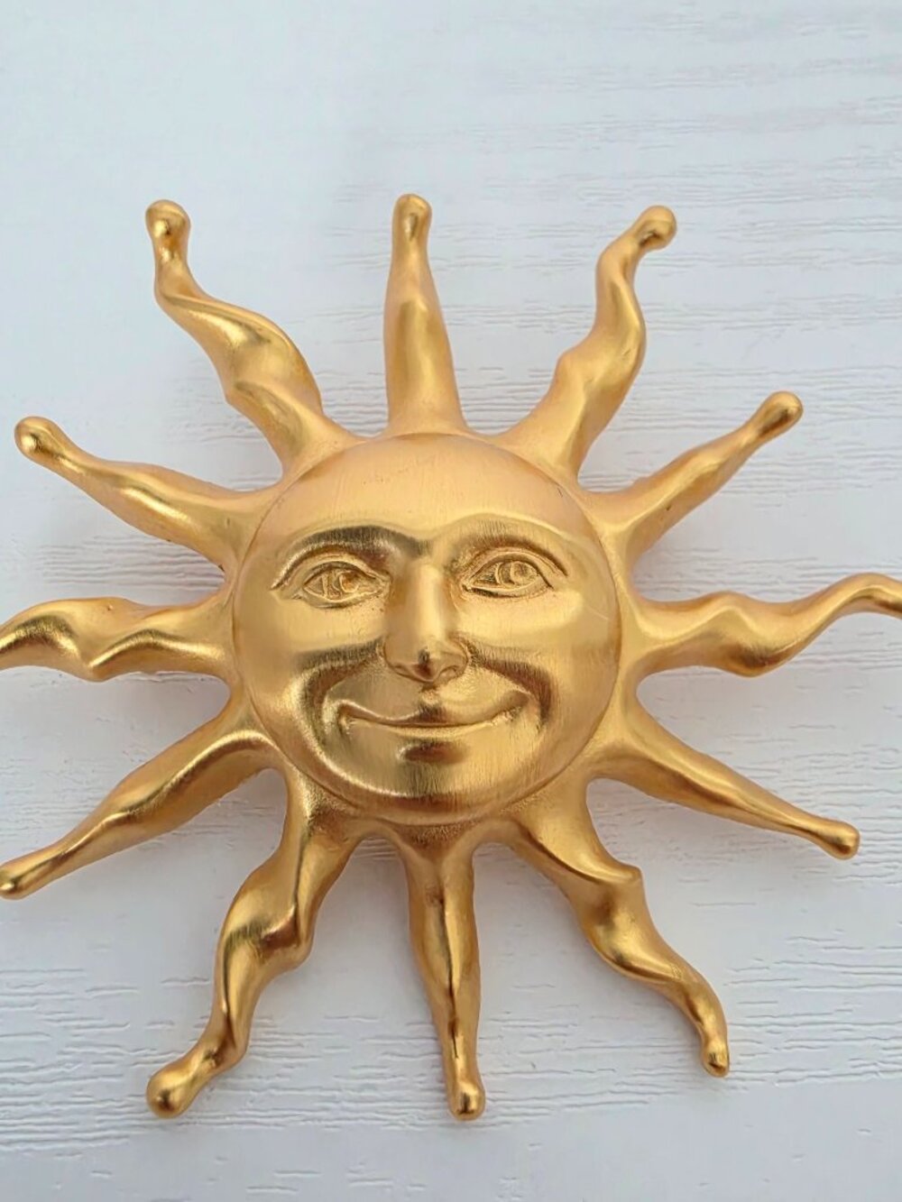 Vintage Signed Anne Klein Smiling Sun Radiating Matte Gold Brooch Pin